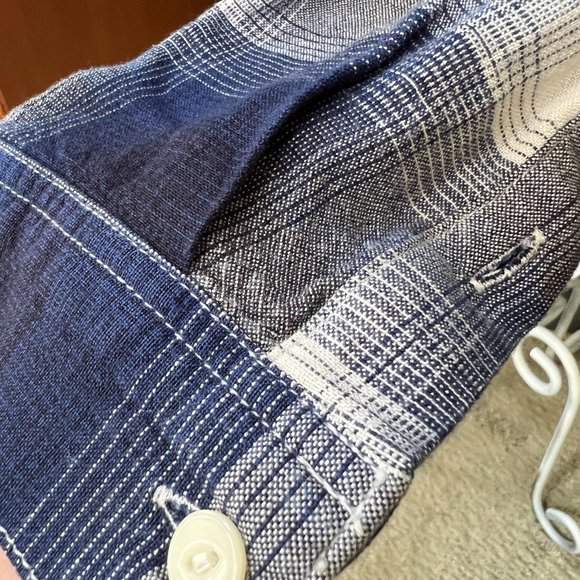 Levi's Boyfriend Fit Cotton Flannel Long-Sleeve Shirt Blue Plaid Size M - Picture 5 of 10